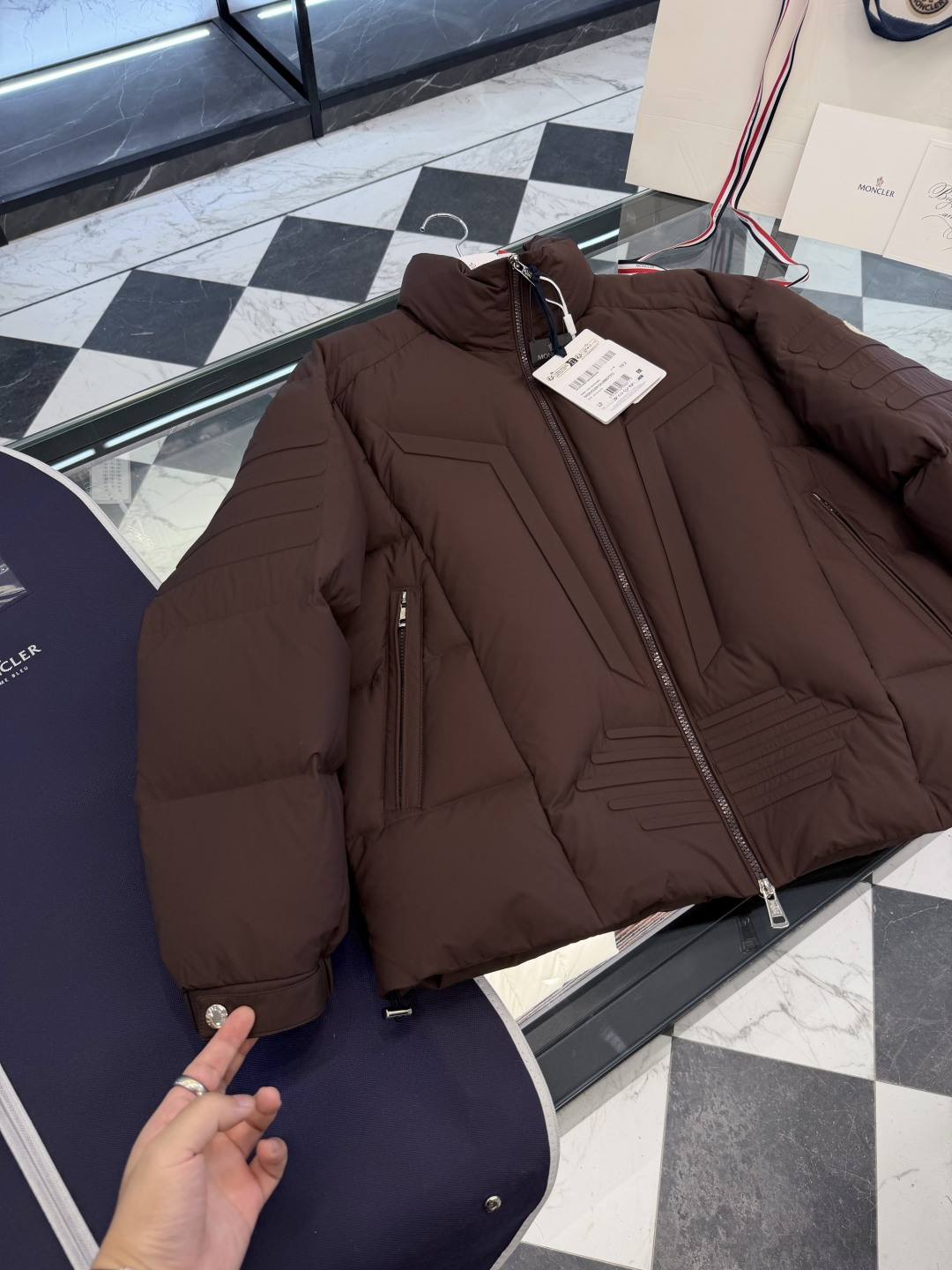 Moncler Down Jacket M-l