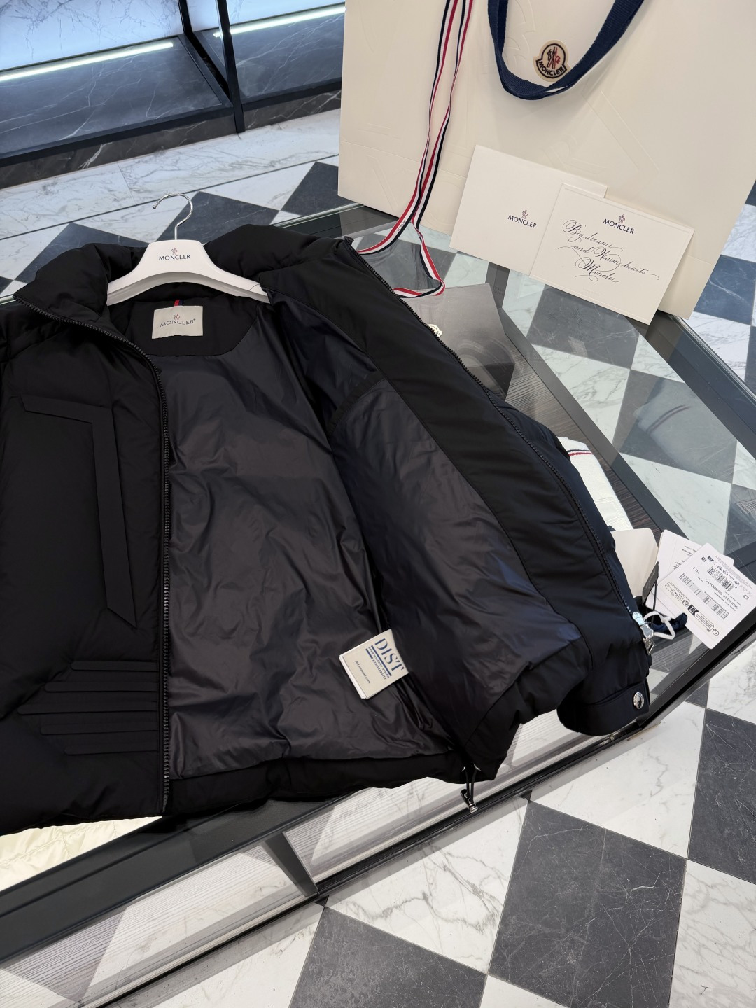 Moncler Down Jacket M-l