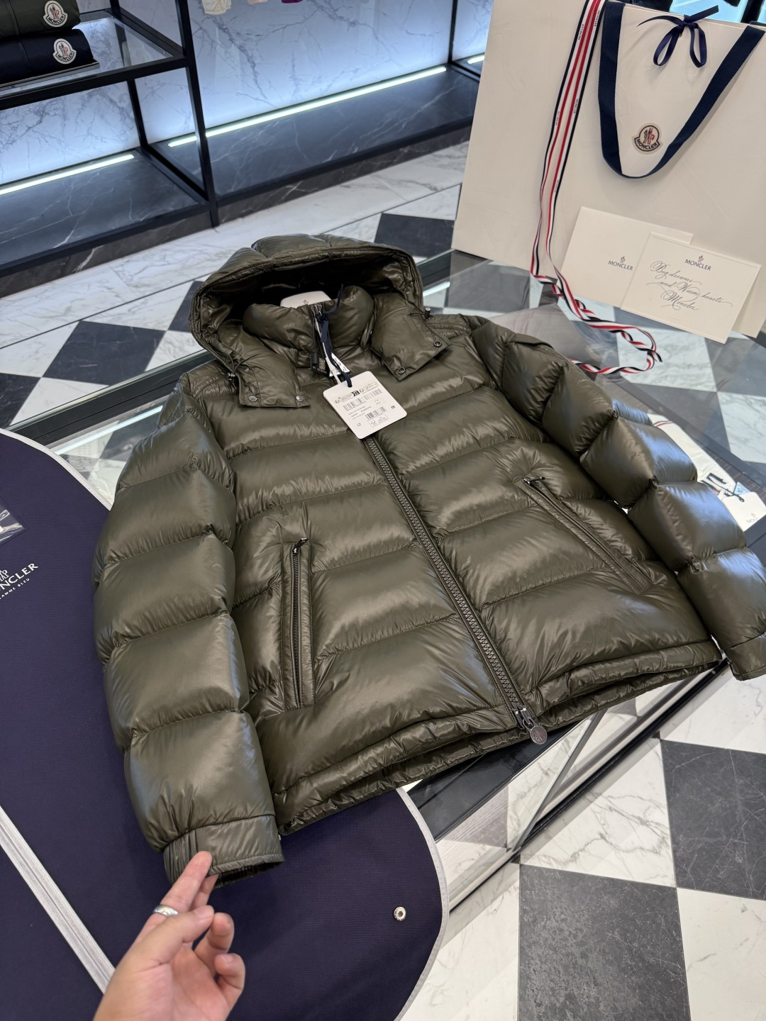 Moncler Down Jacket M-l