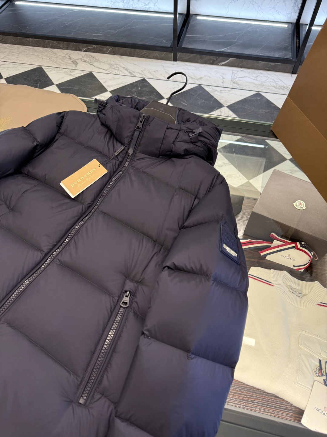 Burberry Down Jacket Hooded L