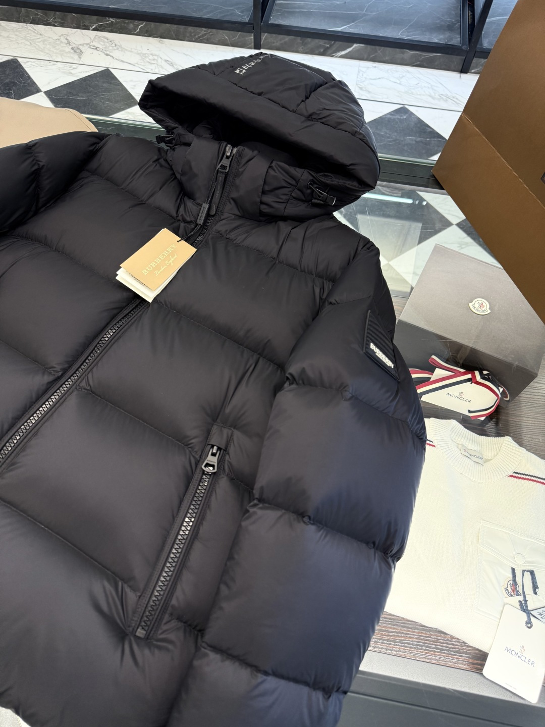 Burberry Down Jacket Hooded L