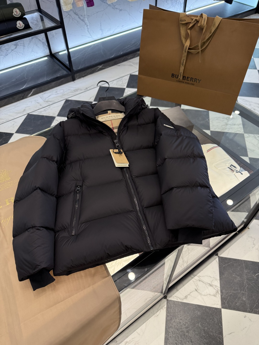 Burberry Down Jacket Hooded L