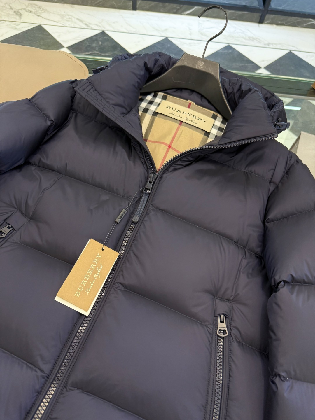 Burberry Down Jacket Hooded L