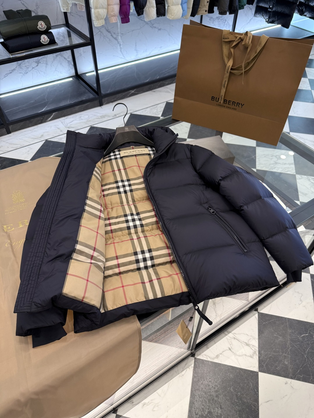 Burberry Down Jacket Hooded L