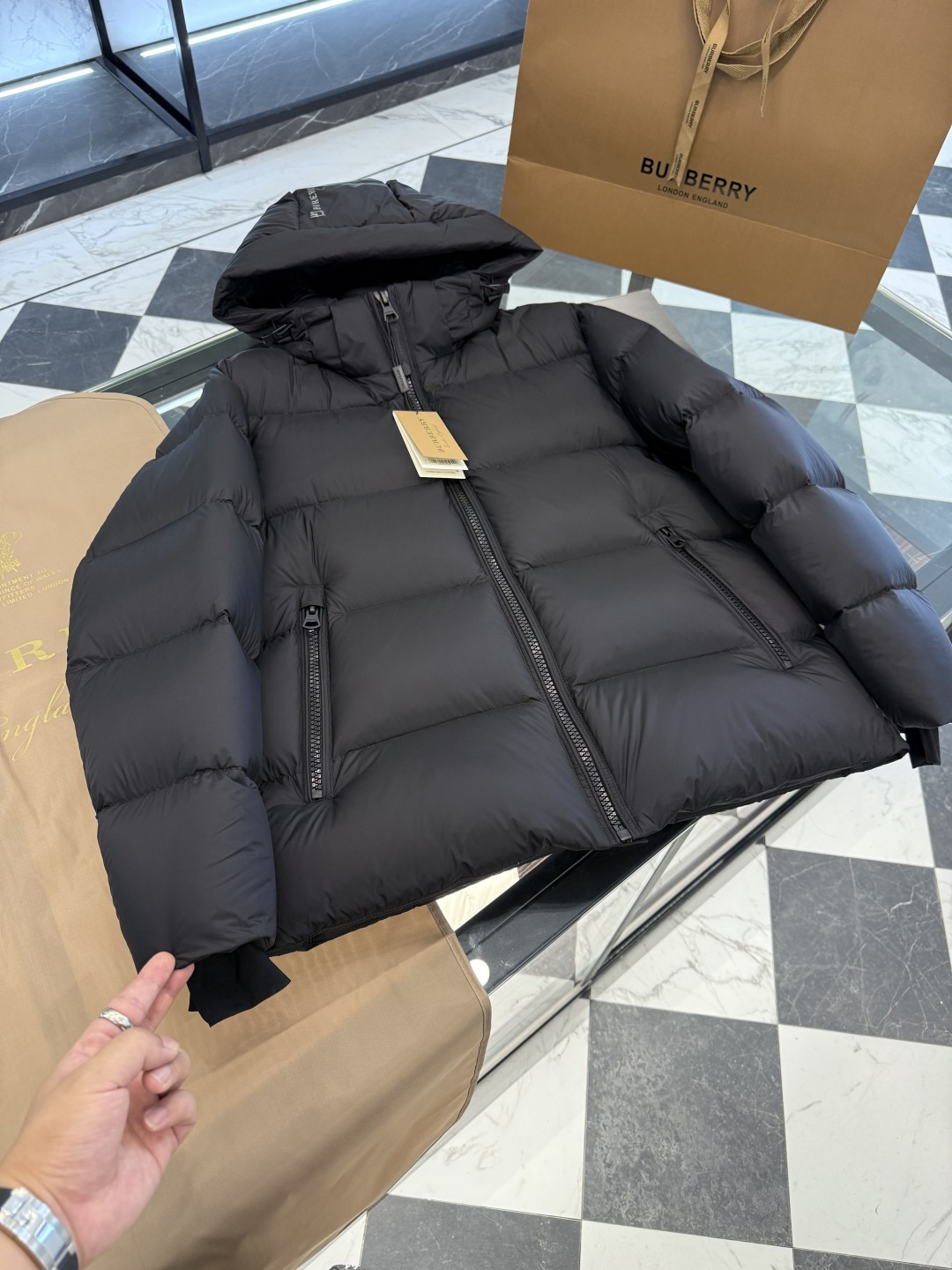 Burberry Down Jacket Hooded L