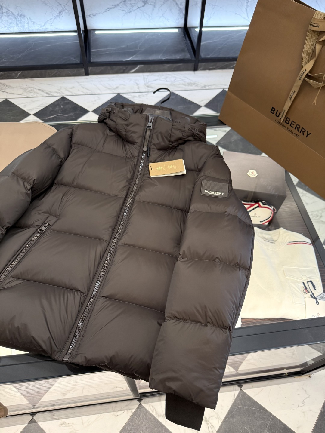 Burberry Down Jacket Hooded L