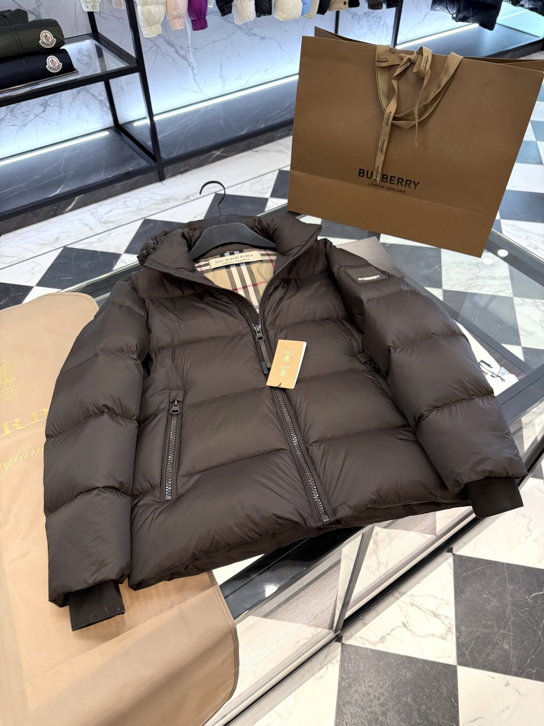 Burberry Down Jacket Hooded L