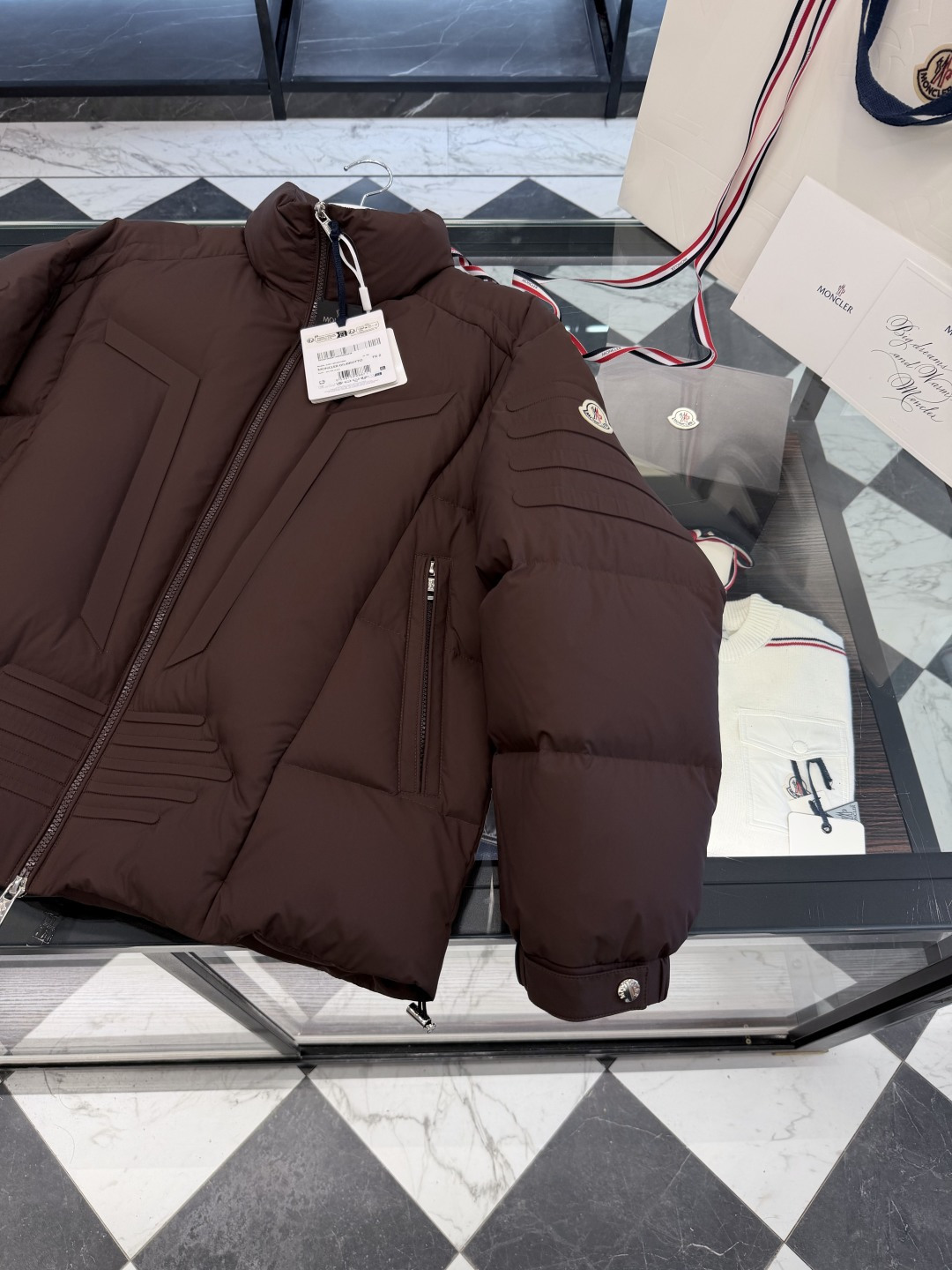 Moncler Down Jacket M-l
