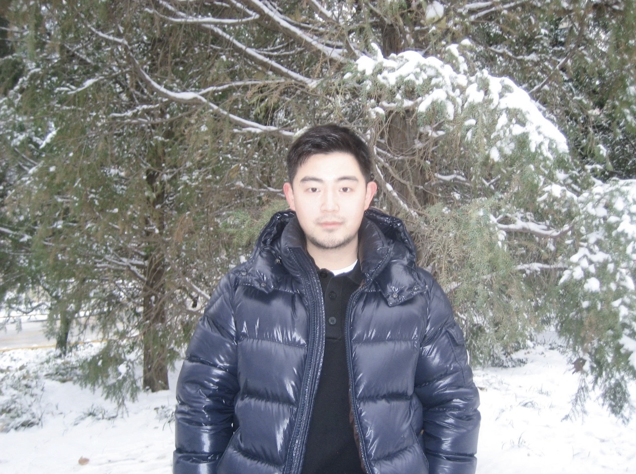 Moncler Down Jacket M