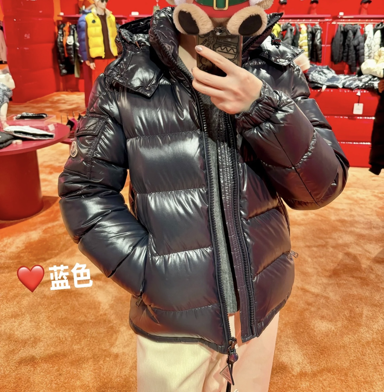 Moncler Down Jacket M
