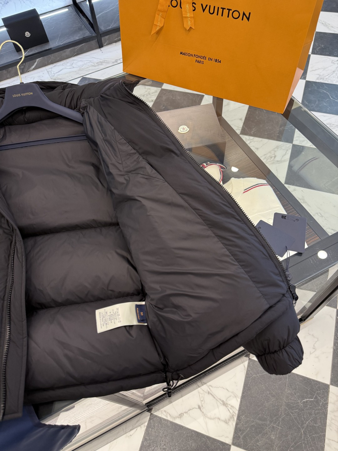 Louis Vuitton Down Jacket Hooded S-m-l