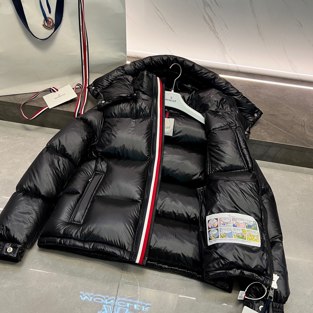 Moncler Basic Clothing M-l