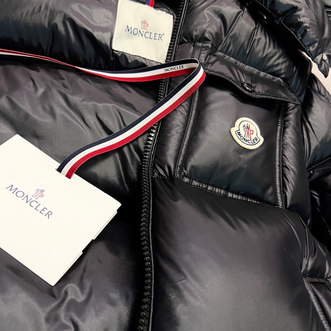 Moncler Basic Clothing M-l