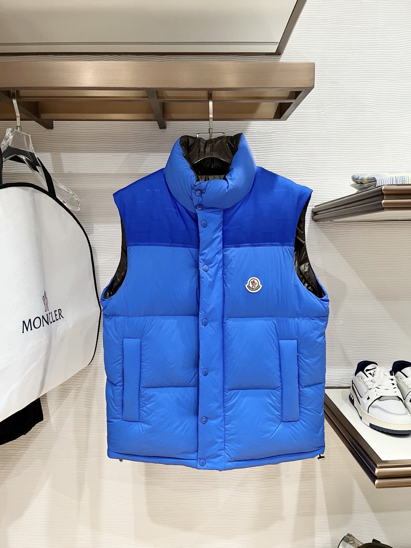 Moncler Male Down Jacket Slim Fit M-l