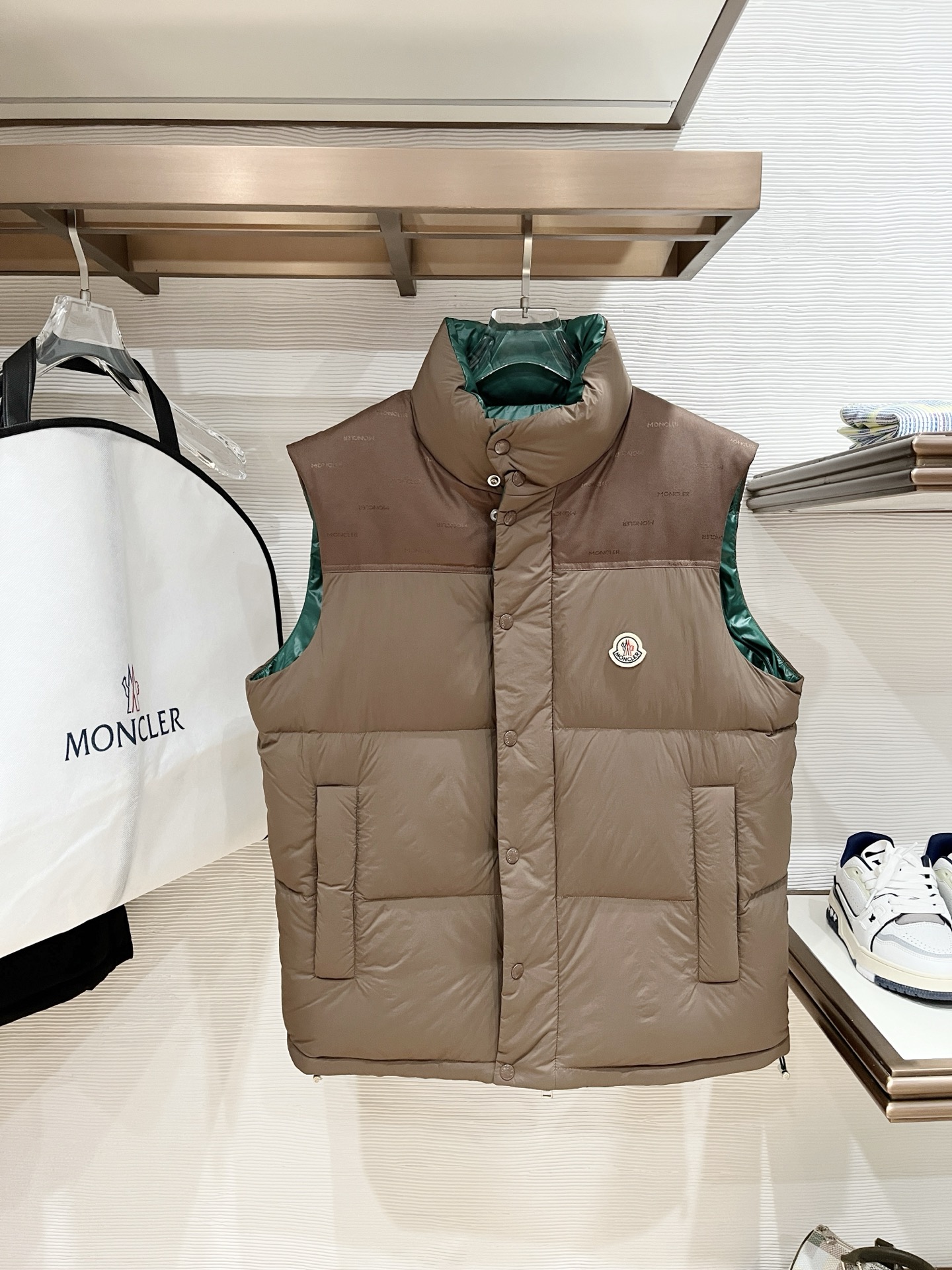 Moncler Male Down Jacket Slim Fit M-l