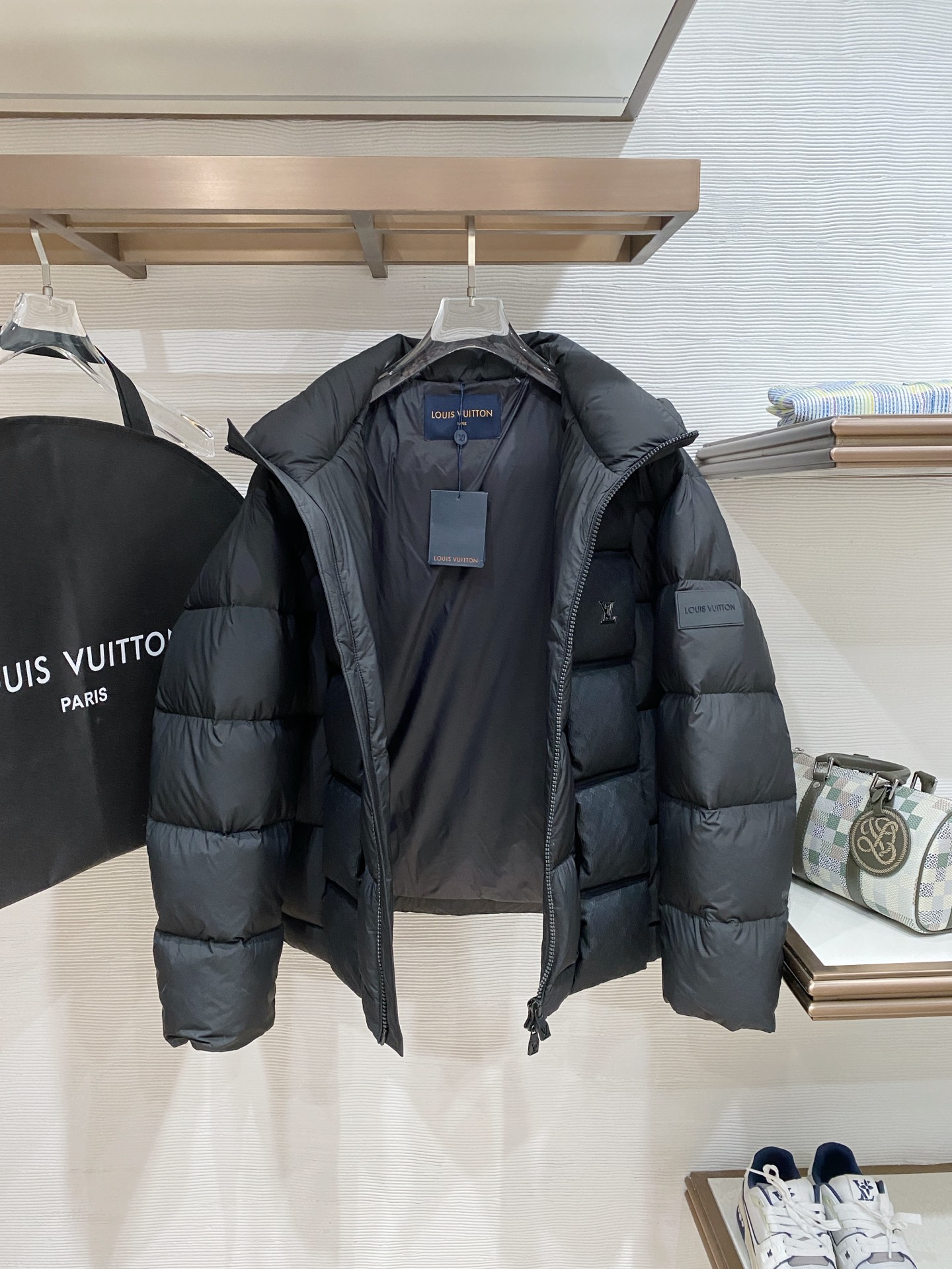 Louis Vuitton Couple Down Jacket L