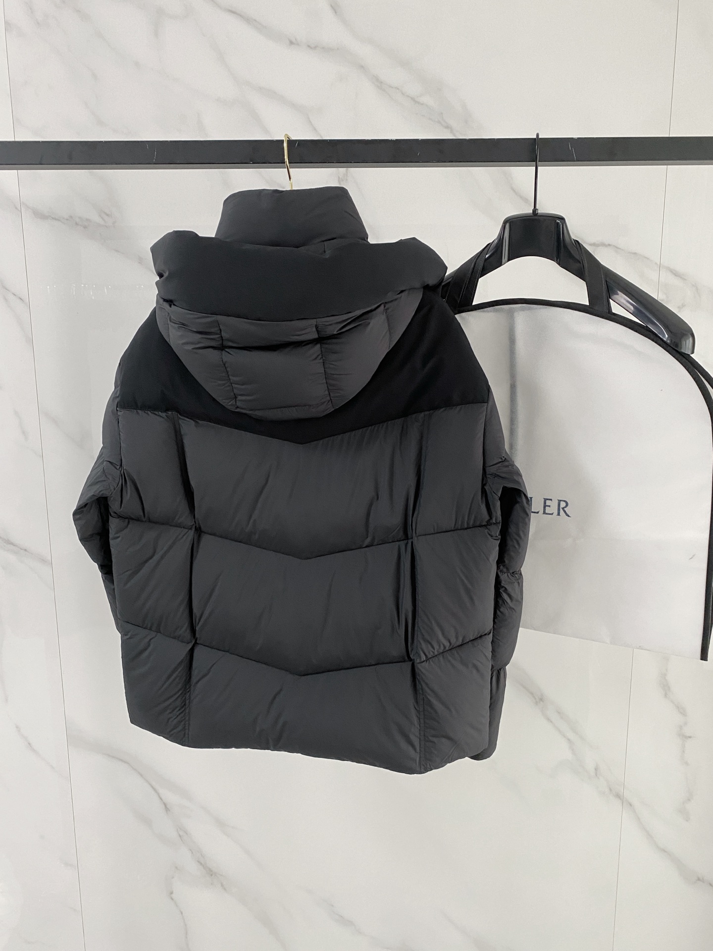 Moncler Male Down Jacket Slim Fit M-l