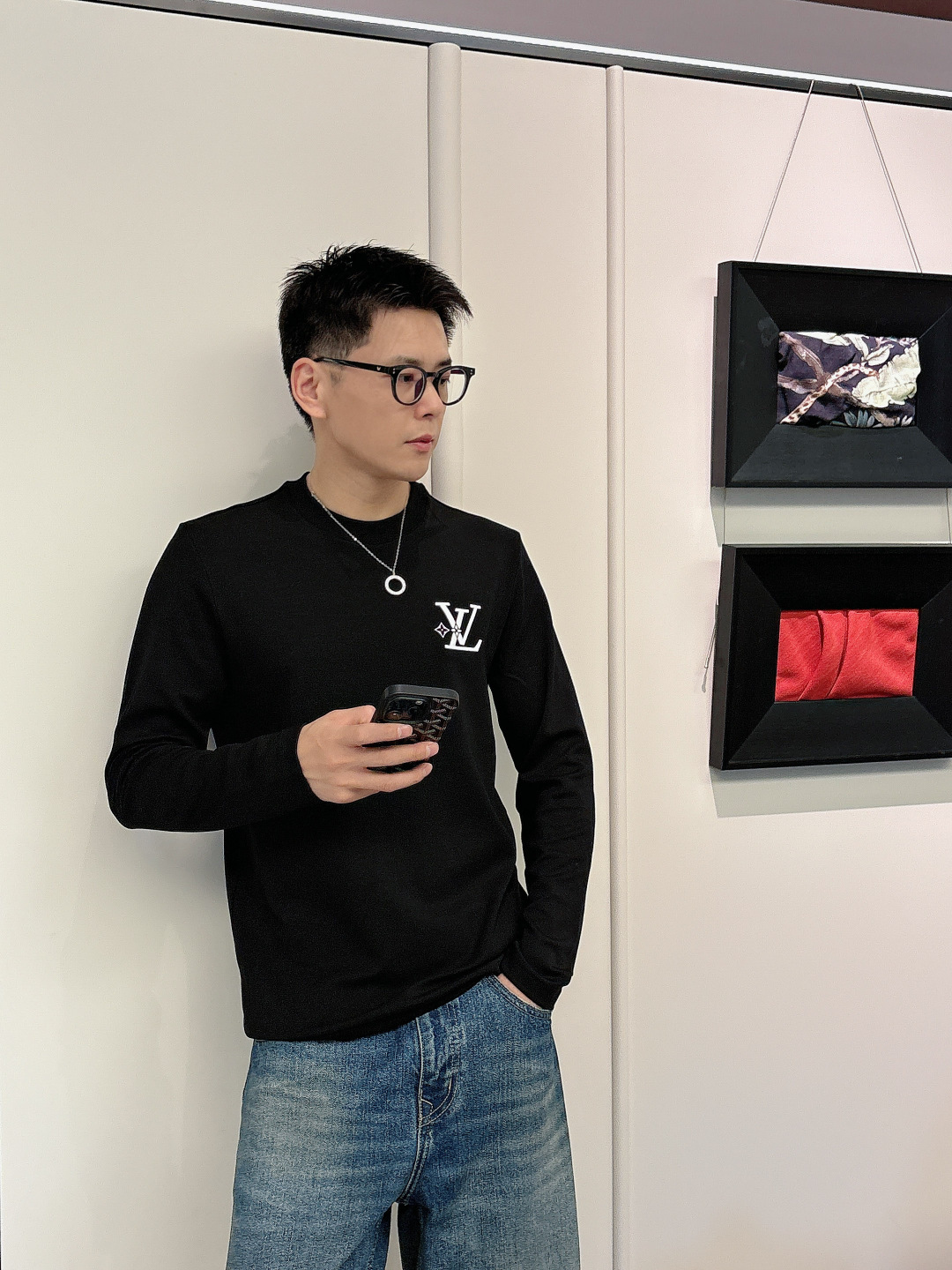 Louis Vuitton Basic Clothing M-l-xl