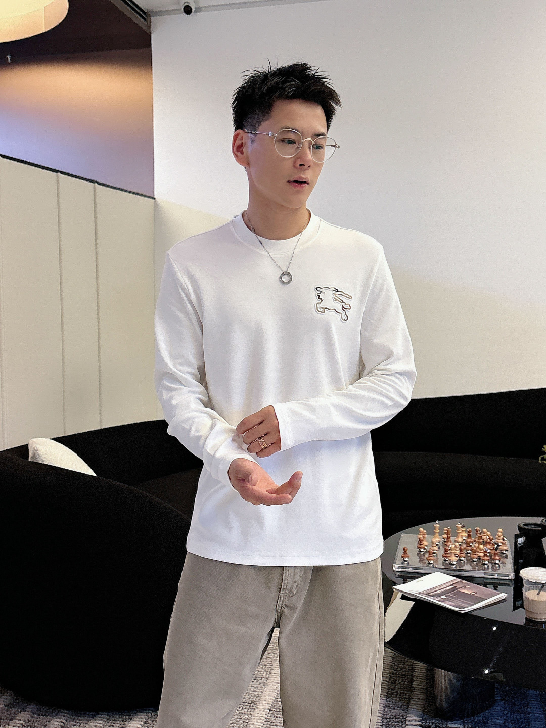Burberry Basic Clothing M-l-xl