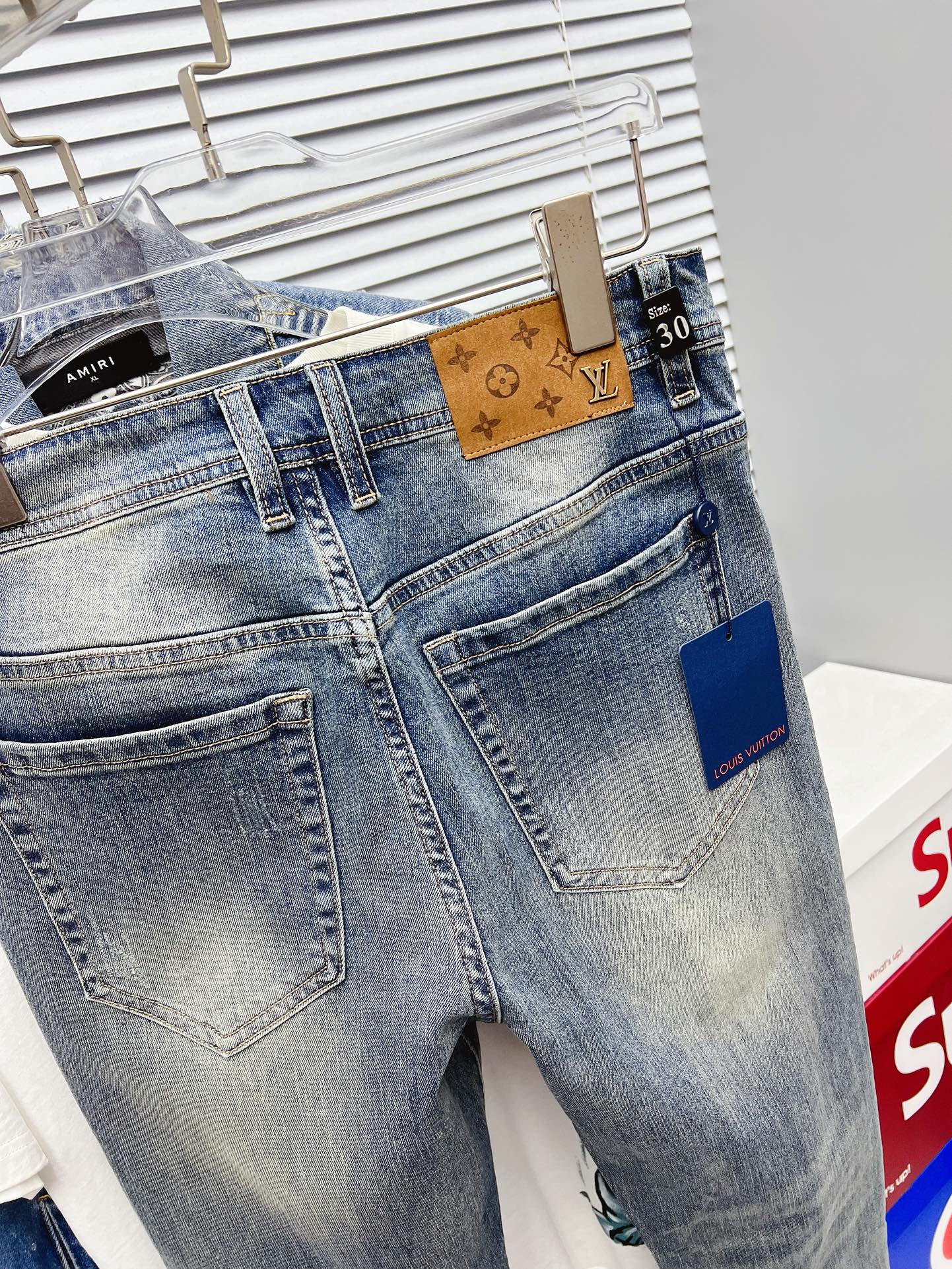 Louis Vuitton Jeans L