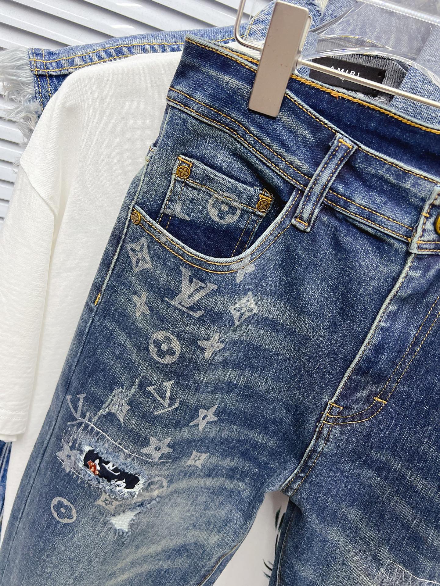 Louis Vuitton Jeans L