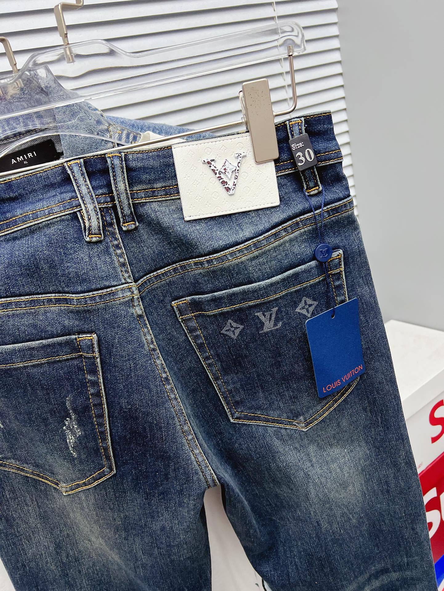 Louis Vuitton Jeans L