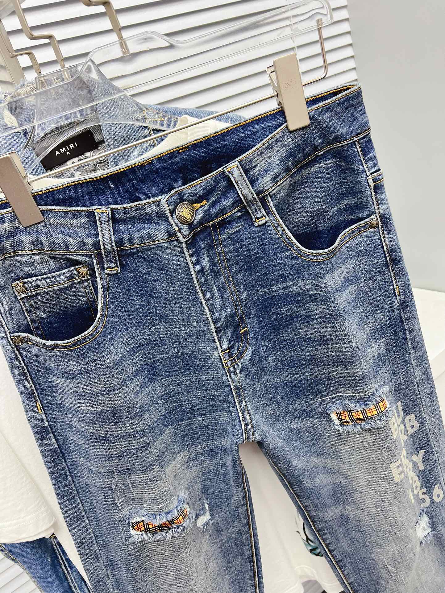 Burberry Jeans