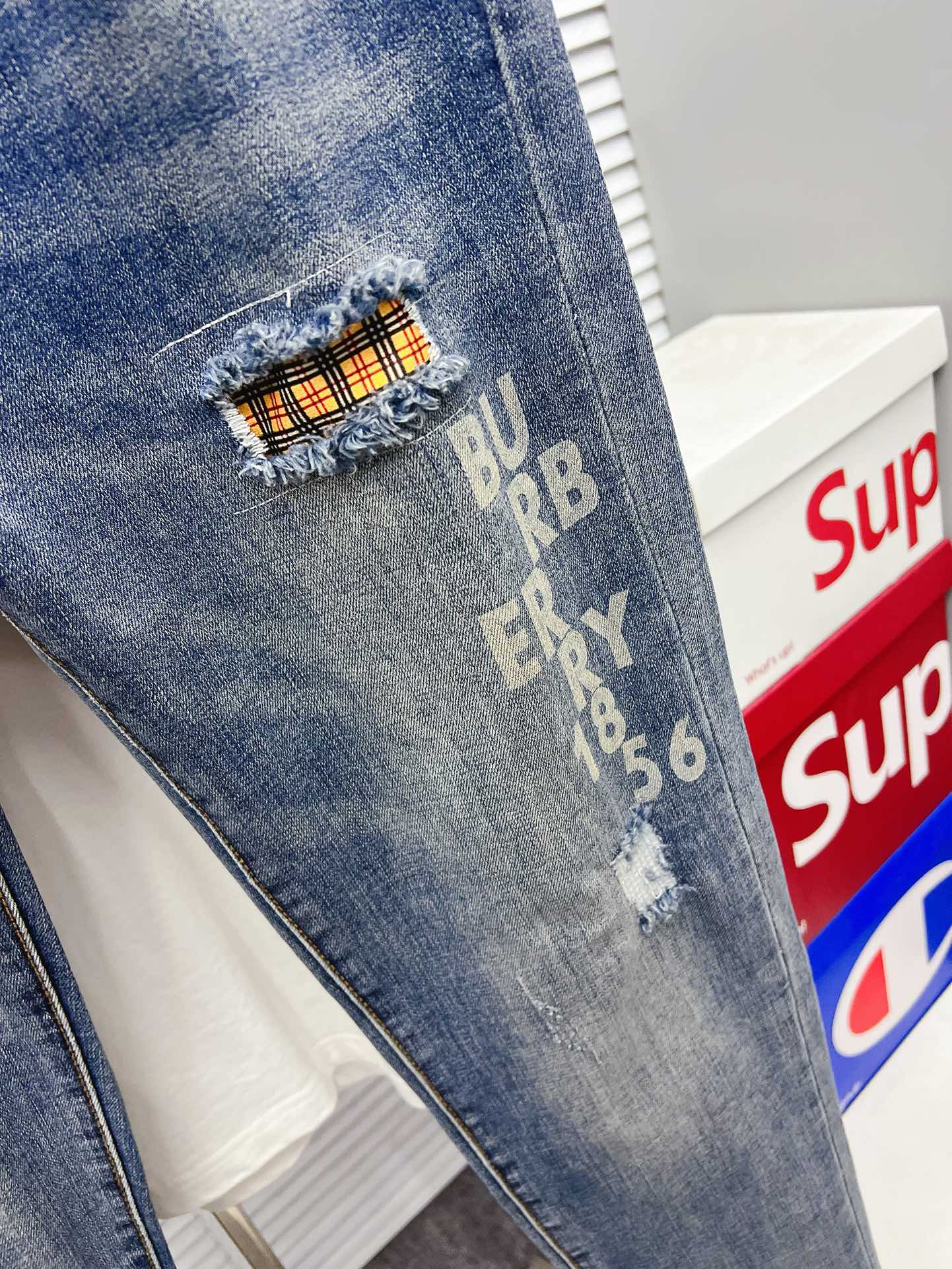 Burberry Jeans