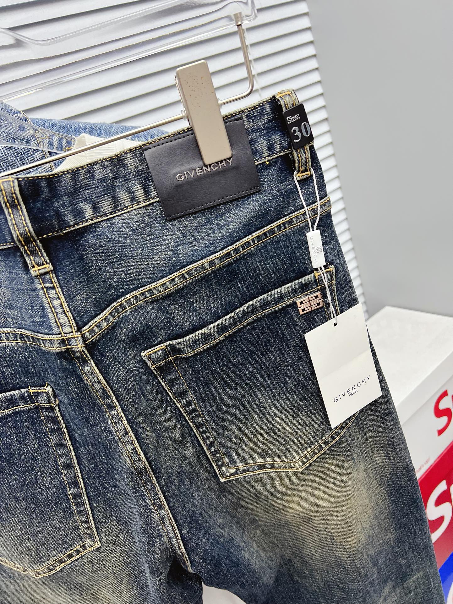 Givenchy Jeans
