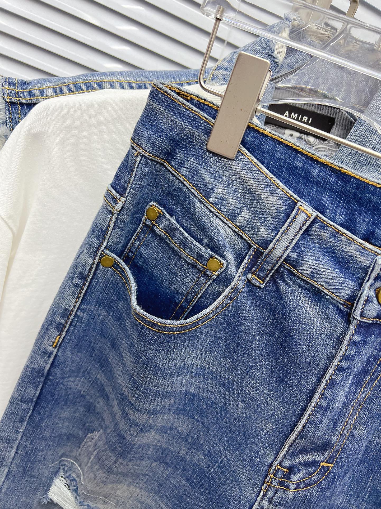 Moncler Jeans M-l