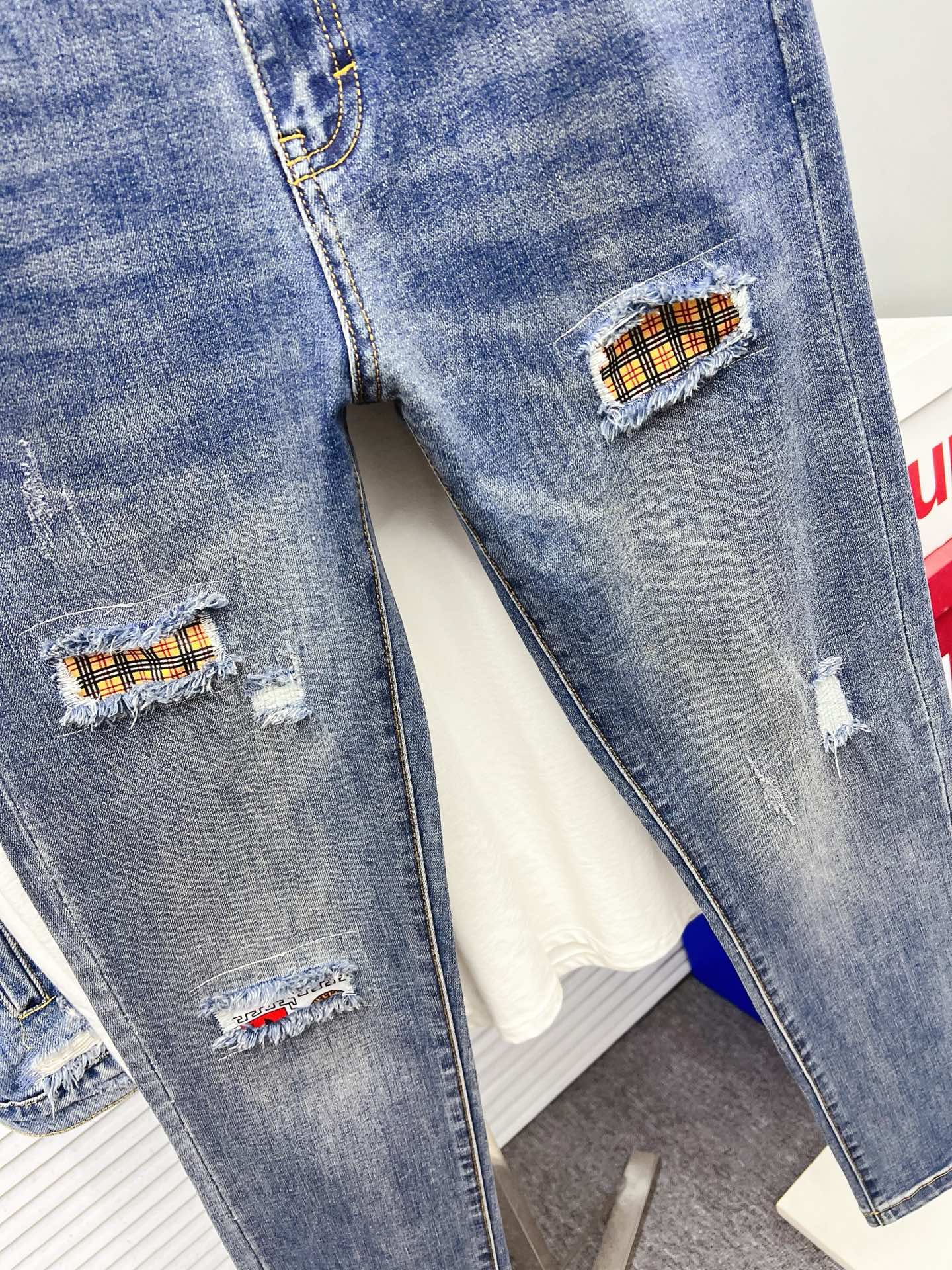 Burberry Jeans