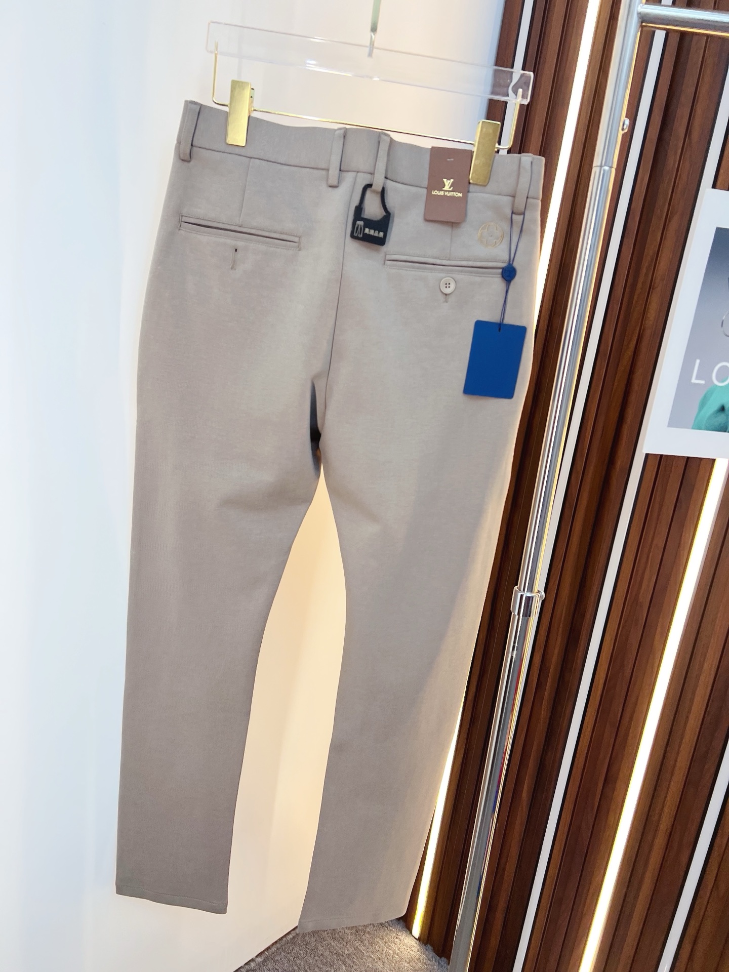 Louis Vuitton Basic Clothing L