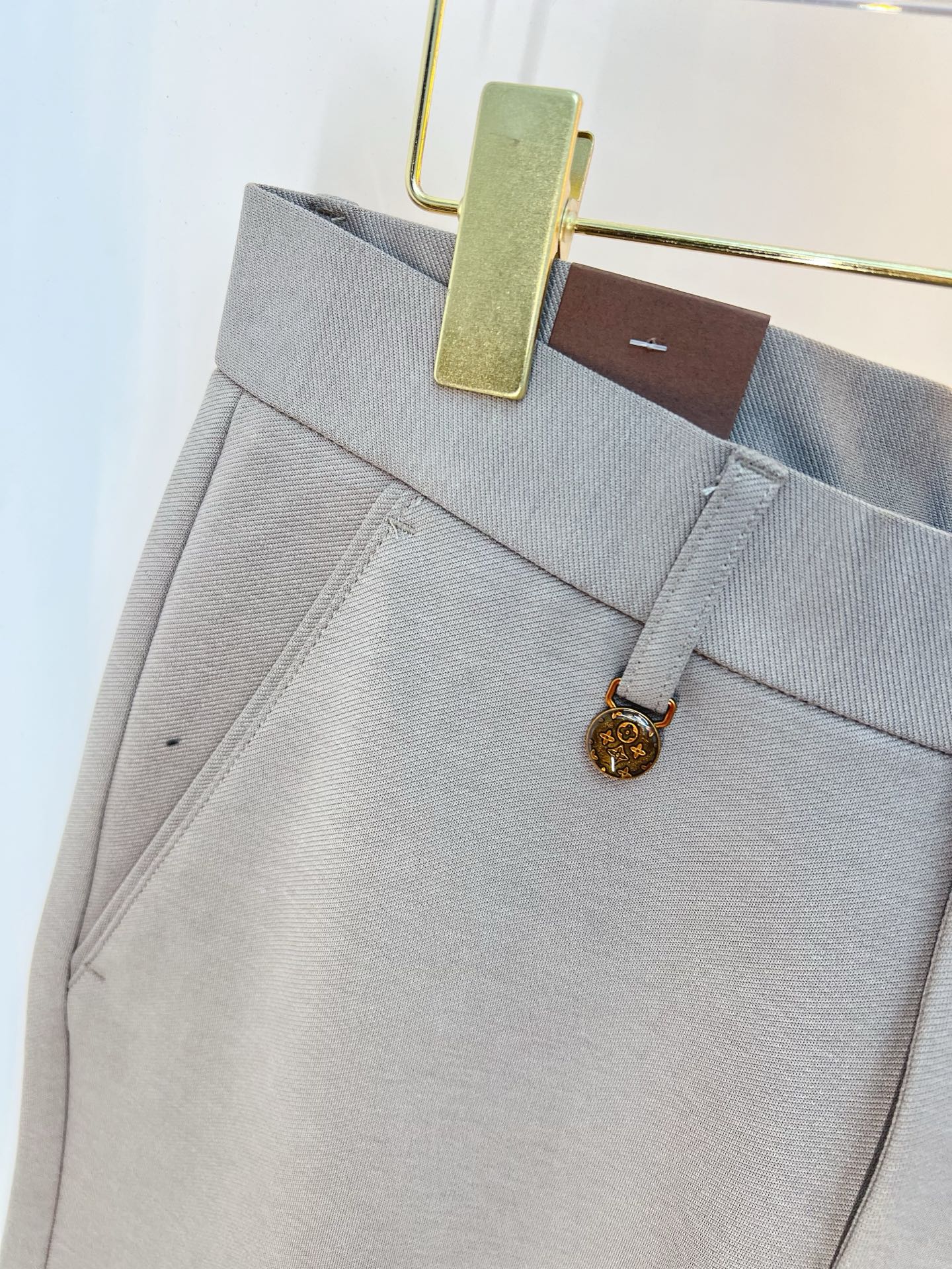 Louis Vuitton Basic Clothing L