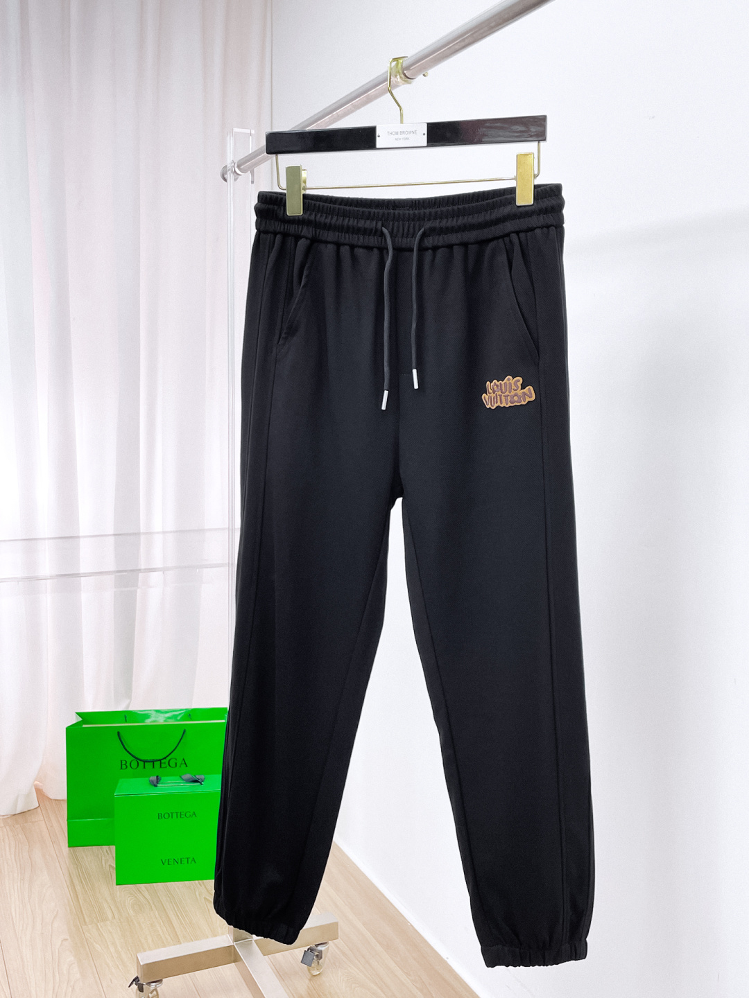 Louis Vuitton Basic Clothing M-l-xl