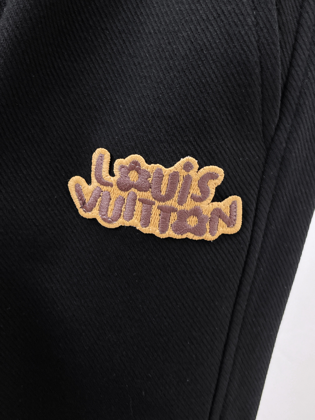 Louis Vuitton Basic Clothing M-l-xl