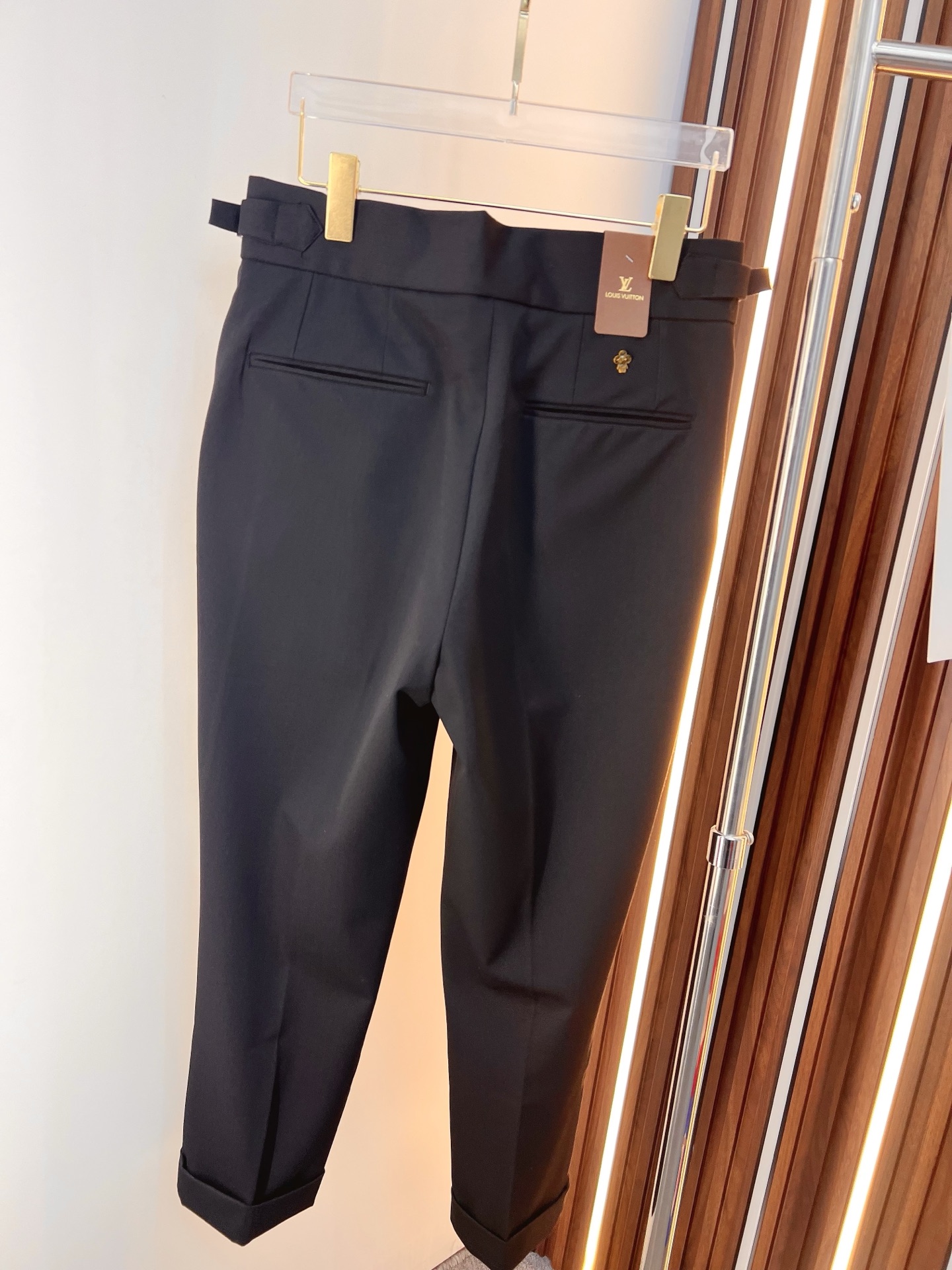 Louis Vuitton Basic Clothing S-l