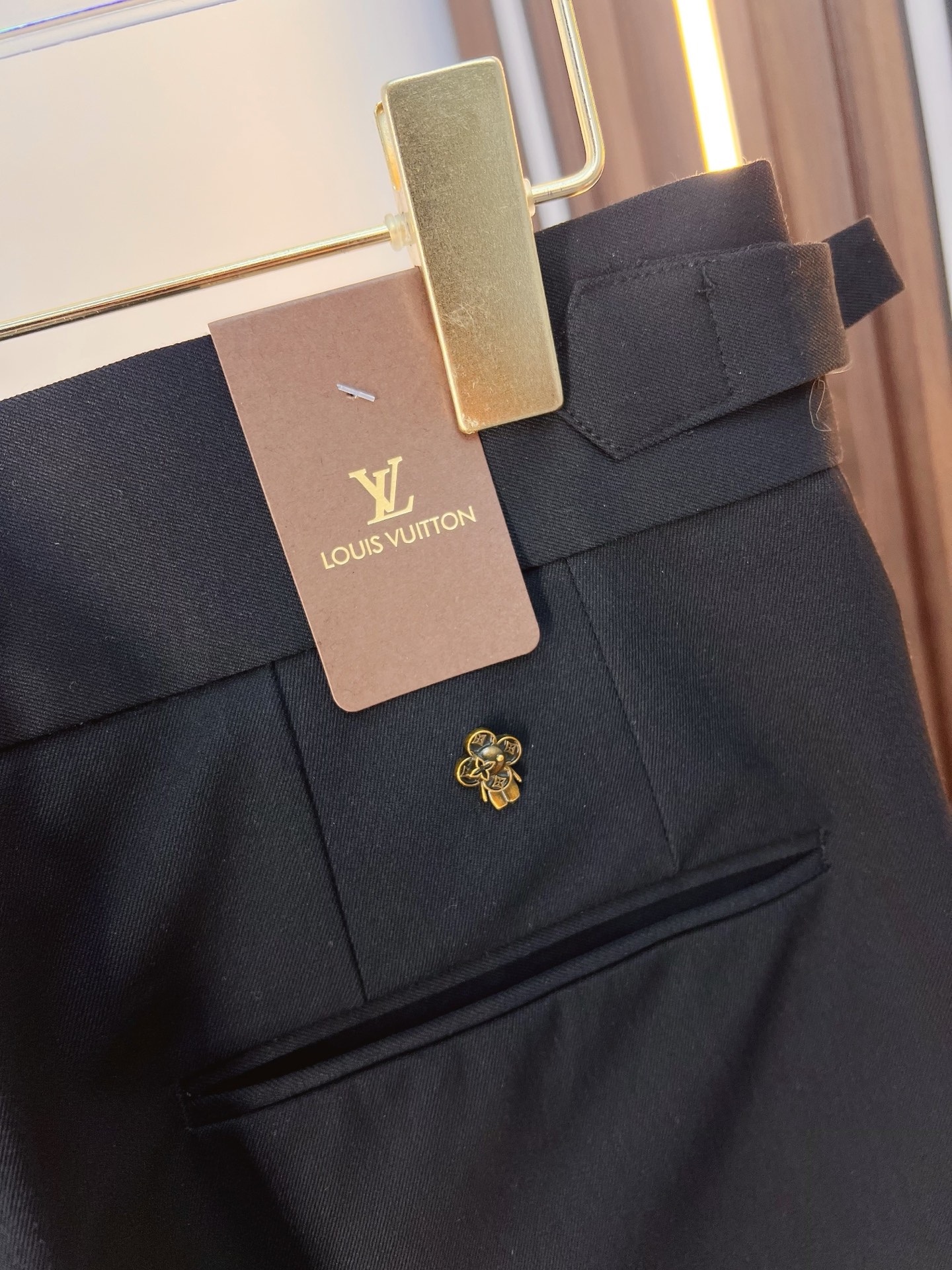 Louis Vuitton Basic Clothing S-l