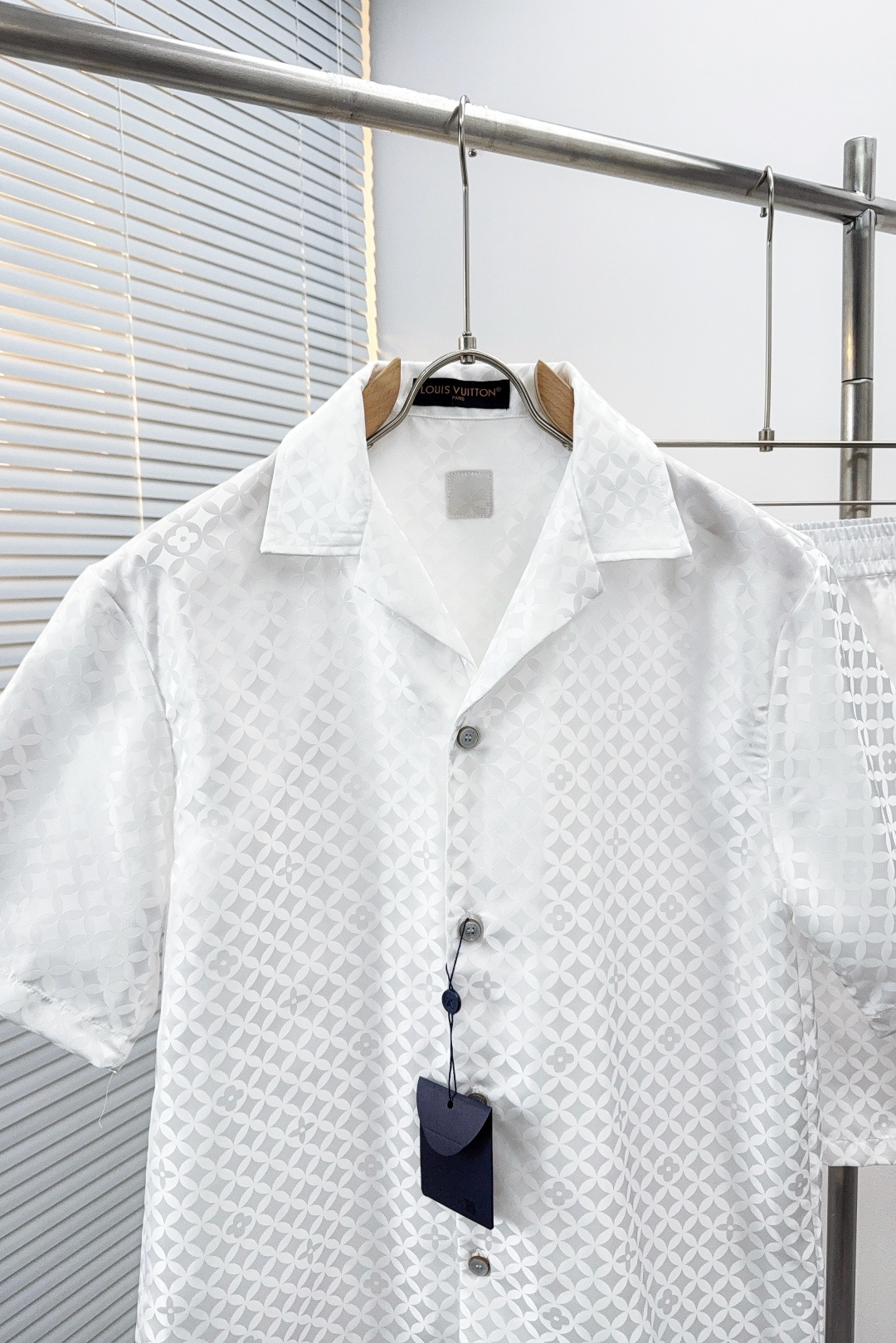 Louis Vuitton Basic Clothing S-m-l-xl