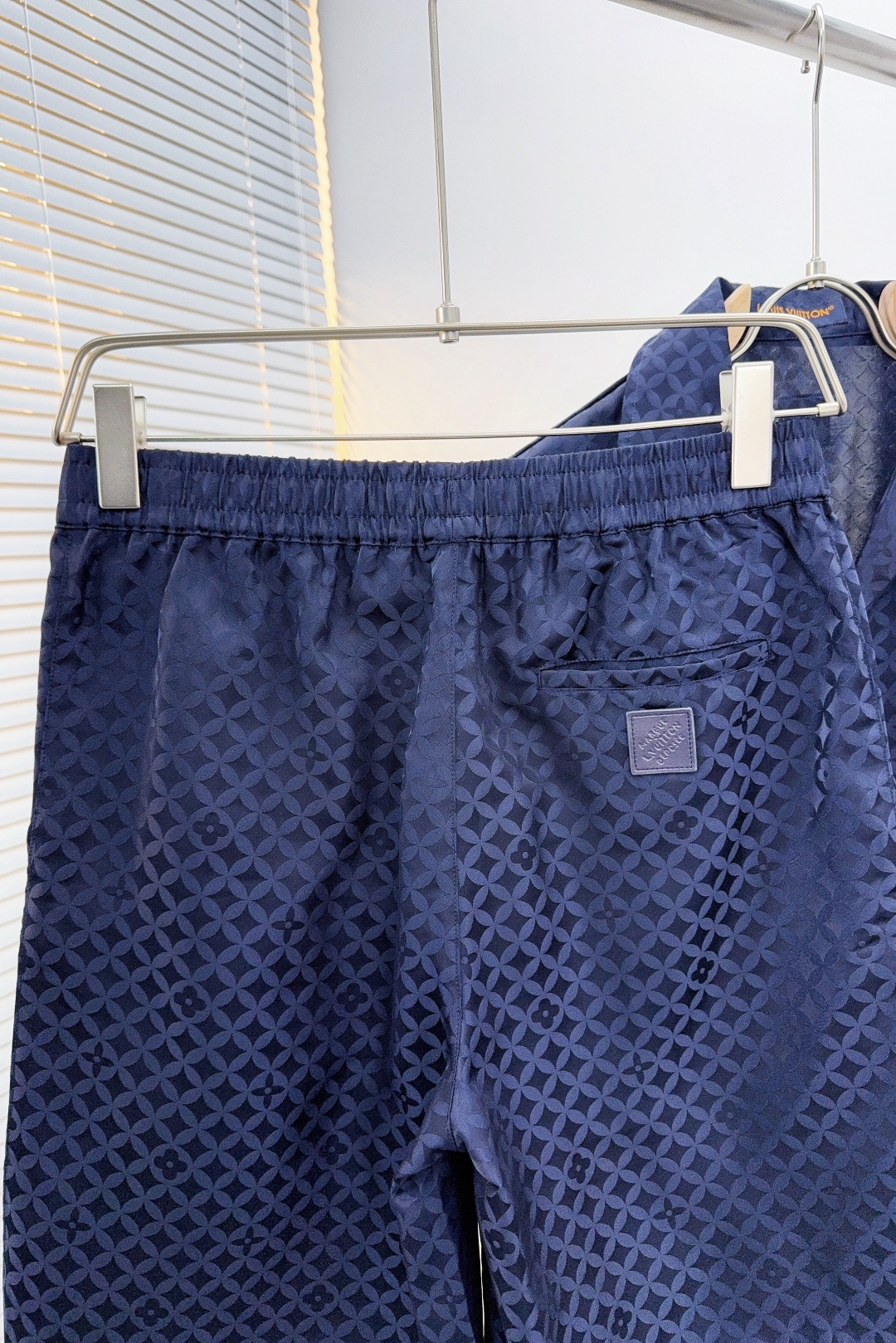 Louis Vuitton Basic Clothing S-m-l-xl