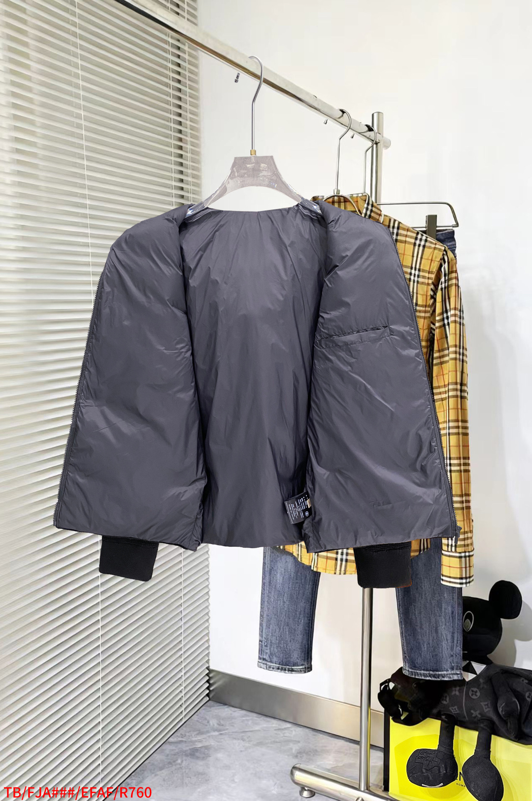 Thom Browne Female Down Jacket Knitted Slim Fit M-xl
