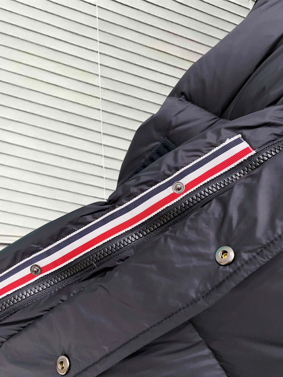 Thom Browne Female Down Jacket Knitted Slim Fit M-xl