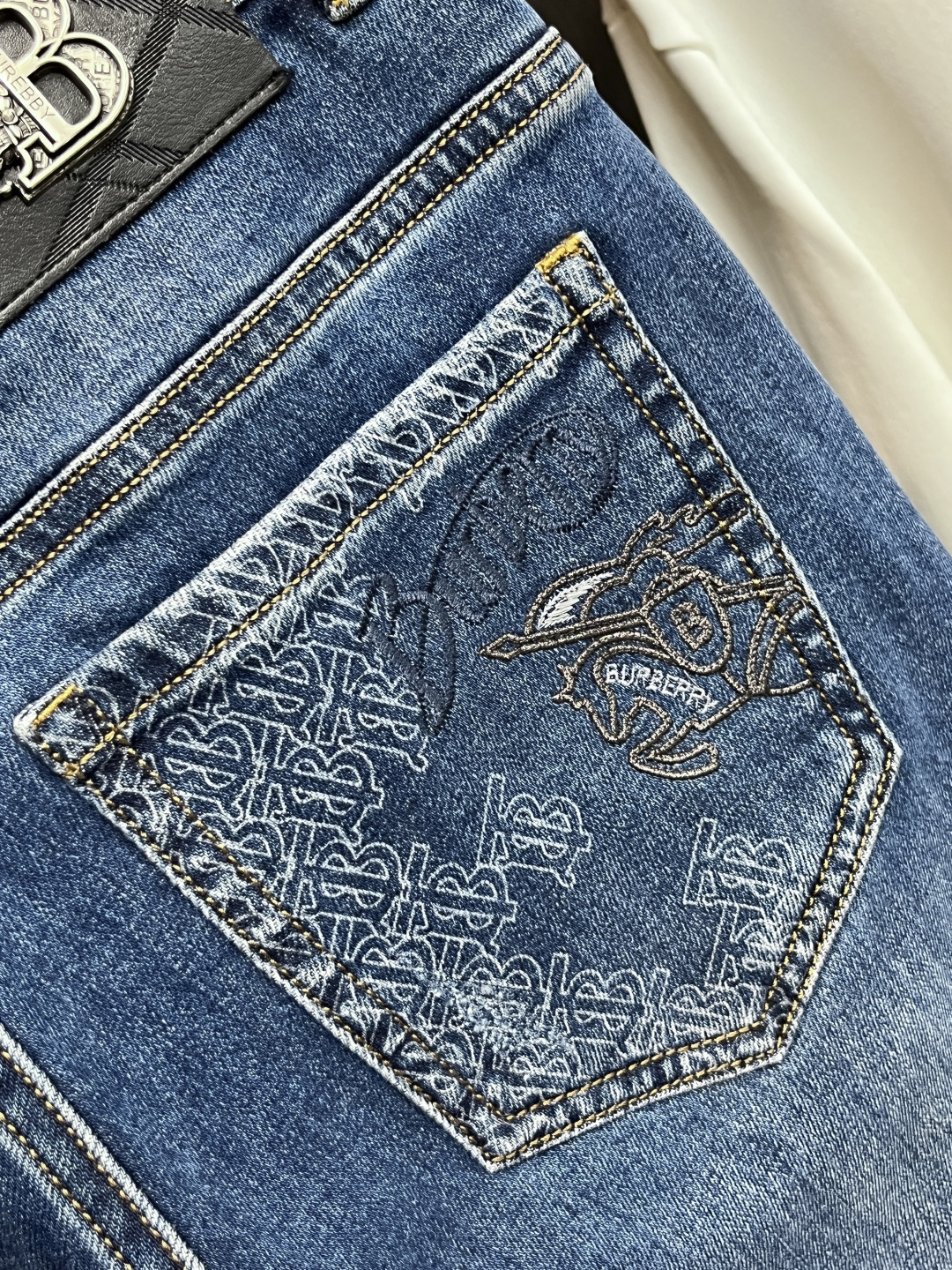 Burberry Jeans