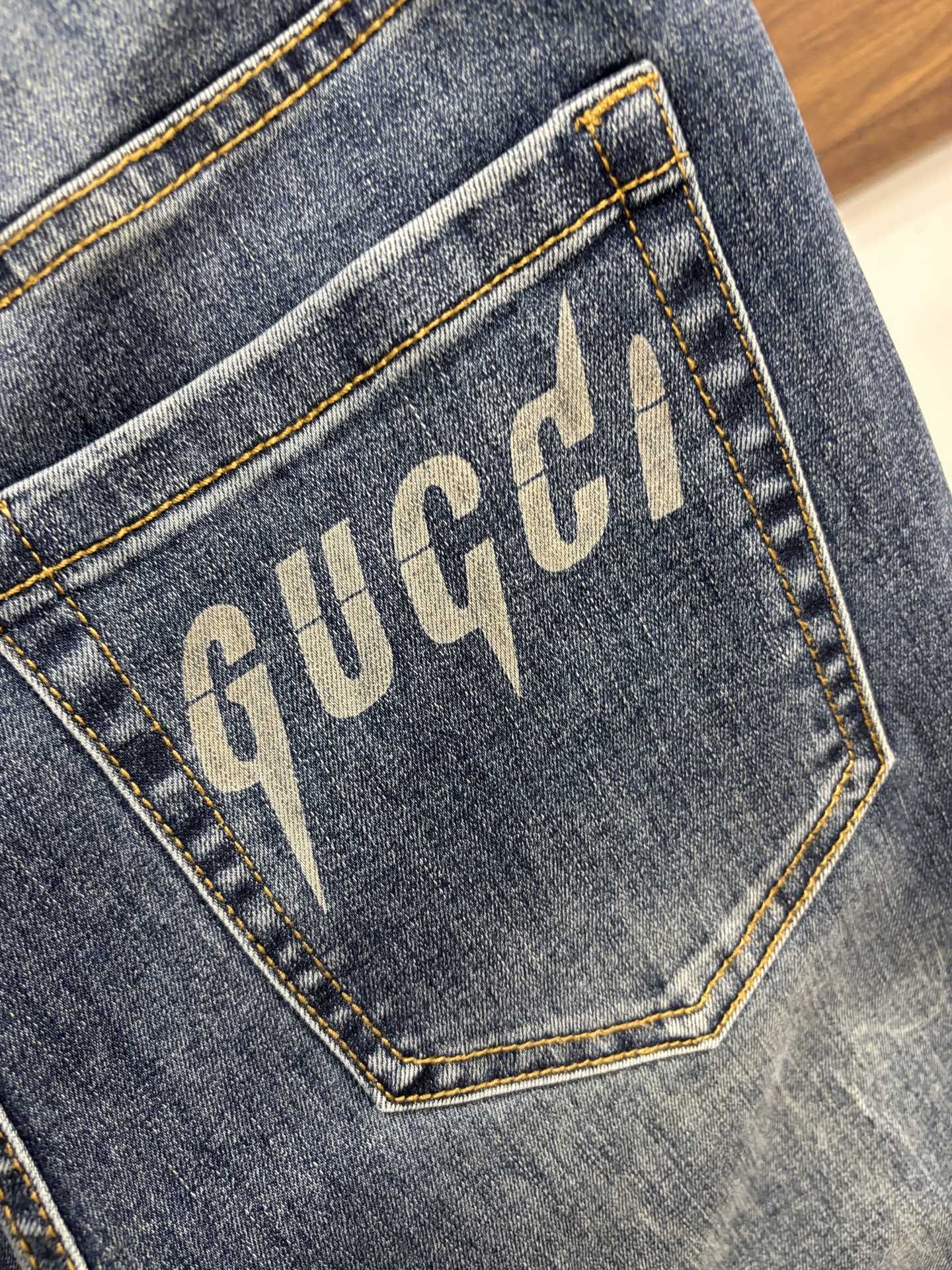 Gucci Jeans