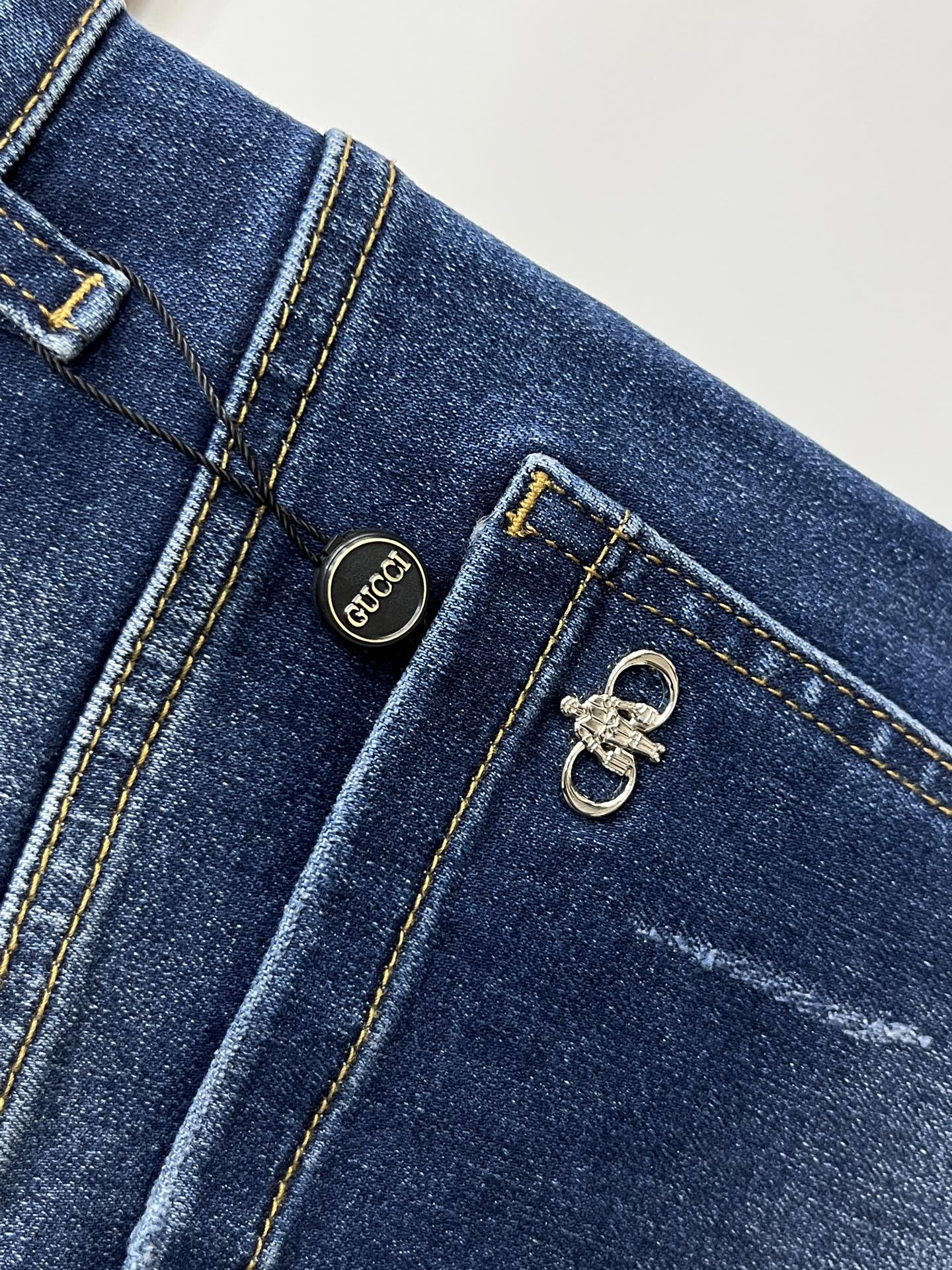 Gucci Jeans