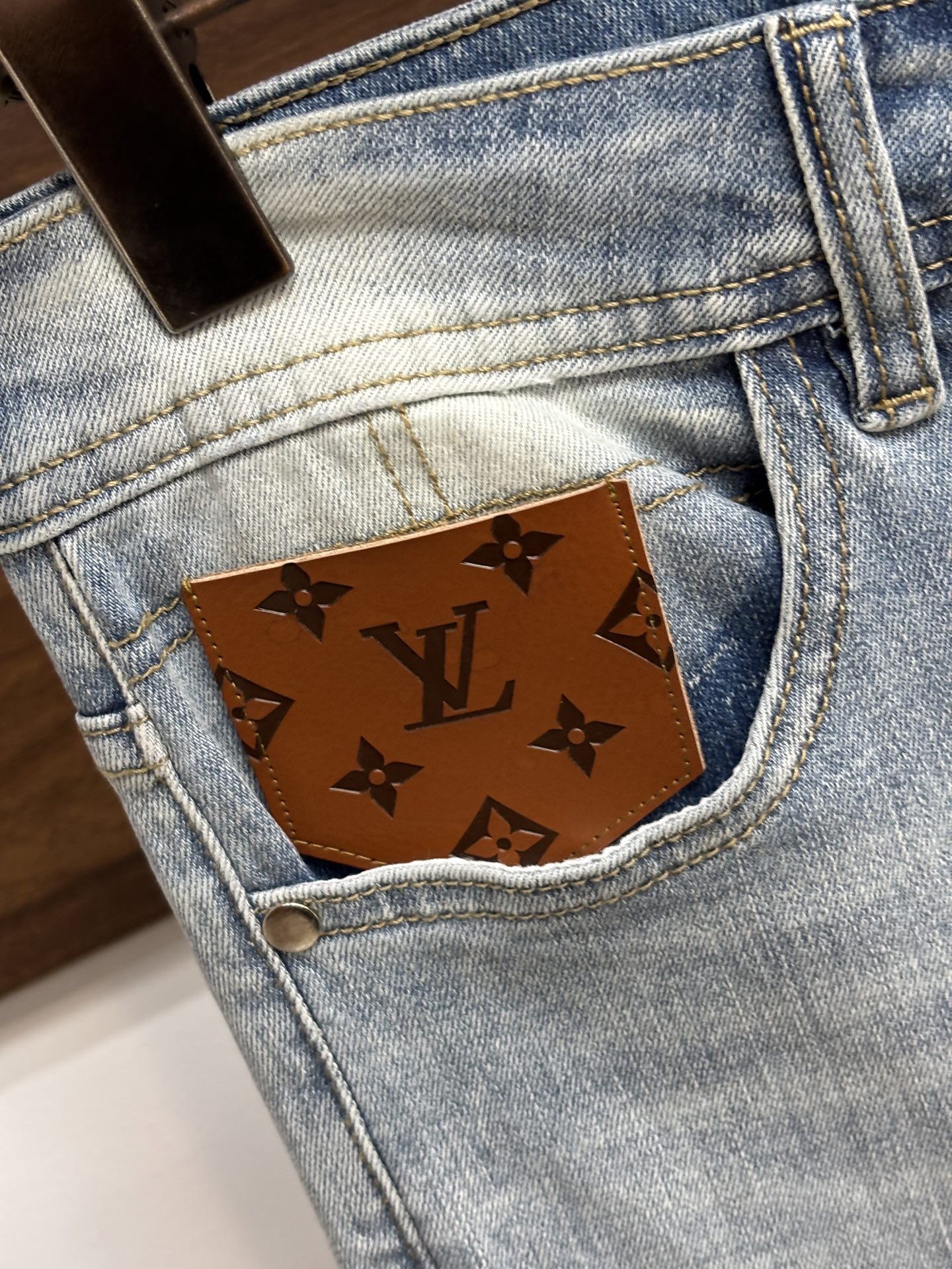 Louis Vuitton Jeans L