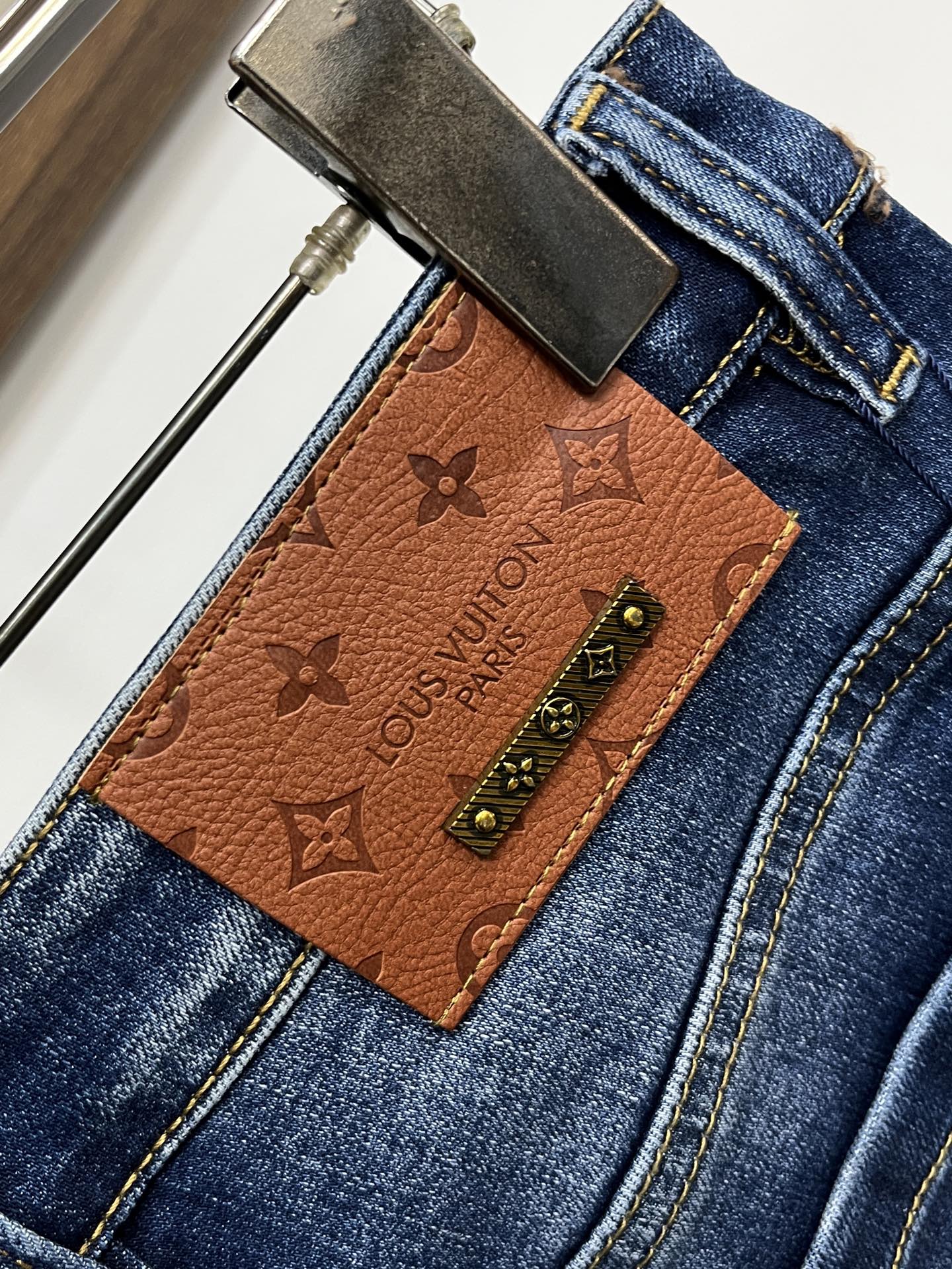 Louis Vuitton Jeans L