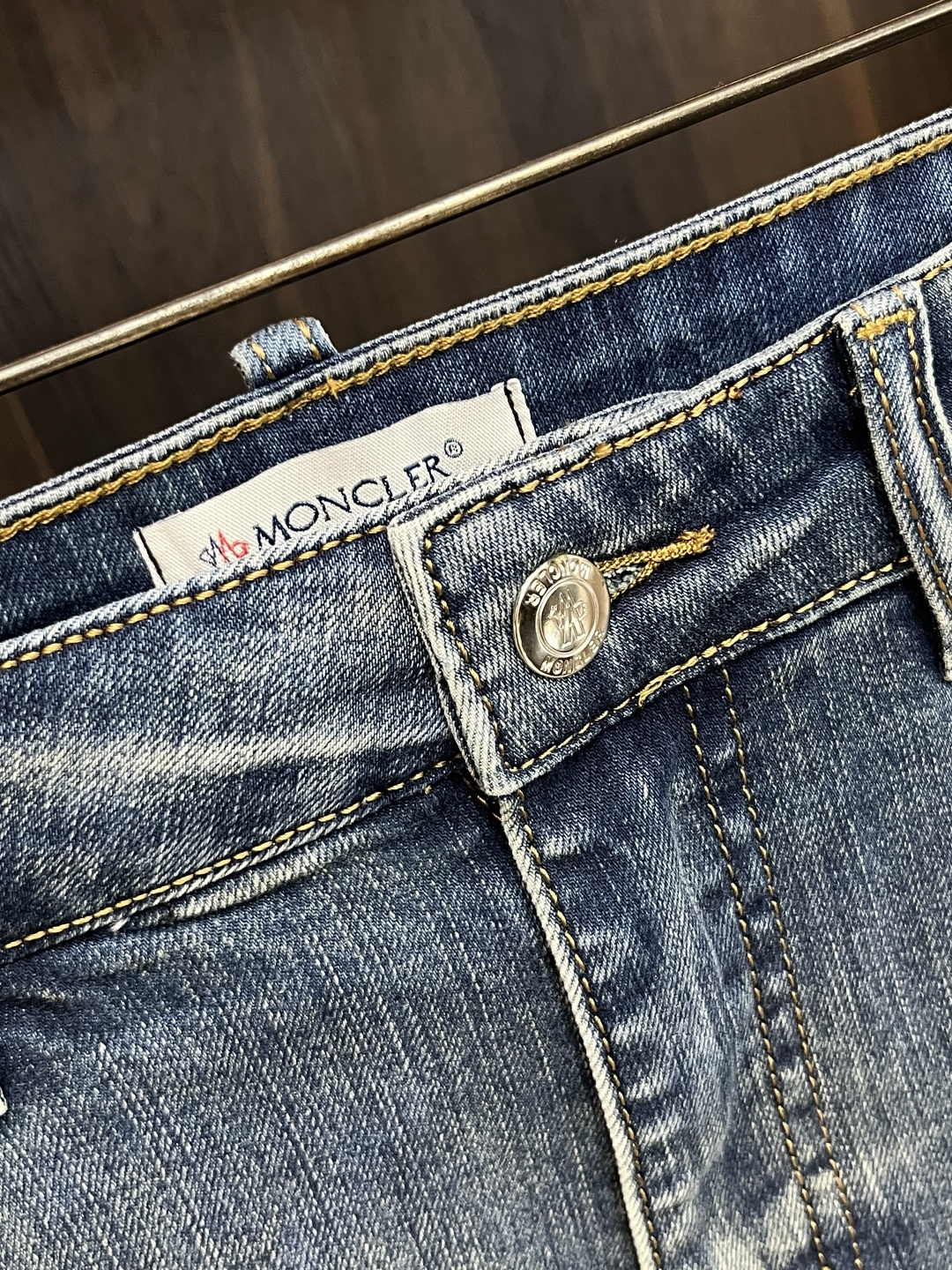 Moncler Jeans M-l