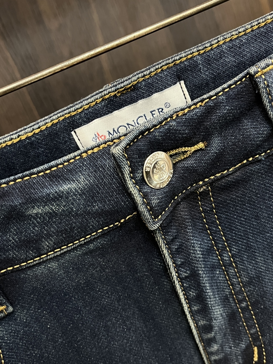 Moncler Jeans M-l