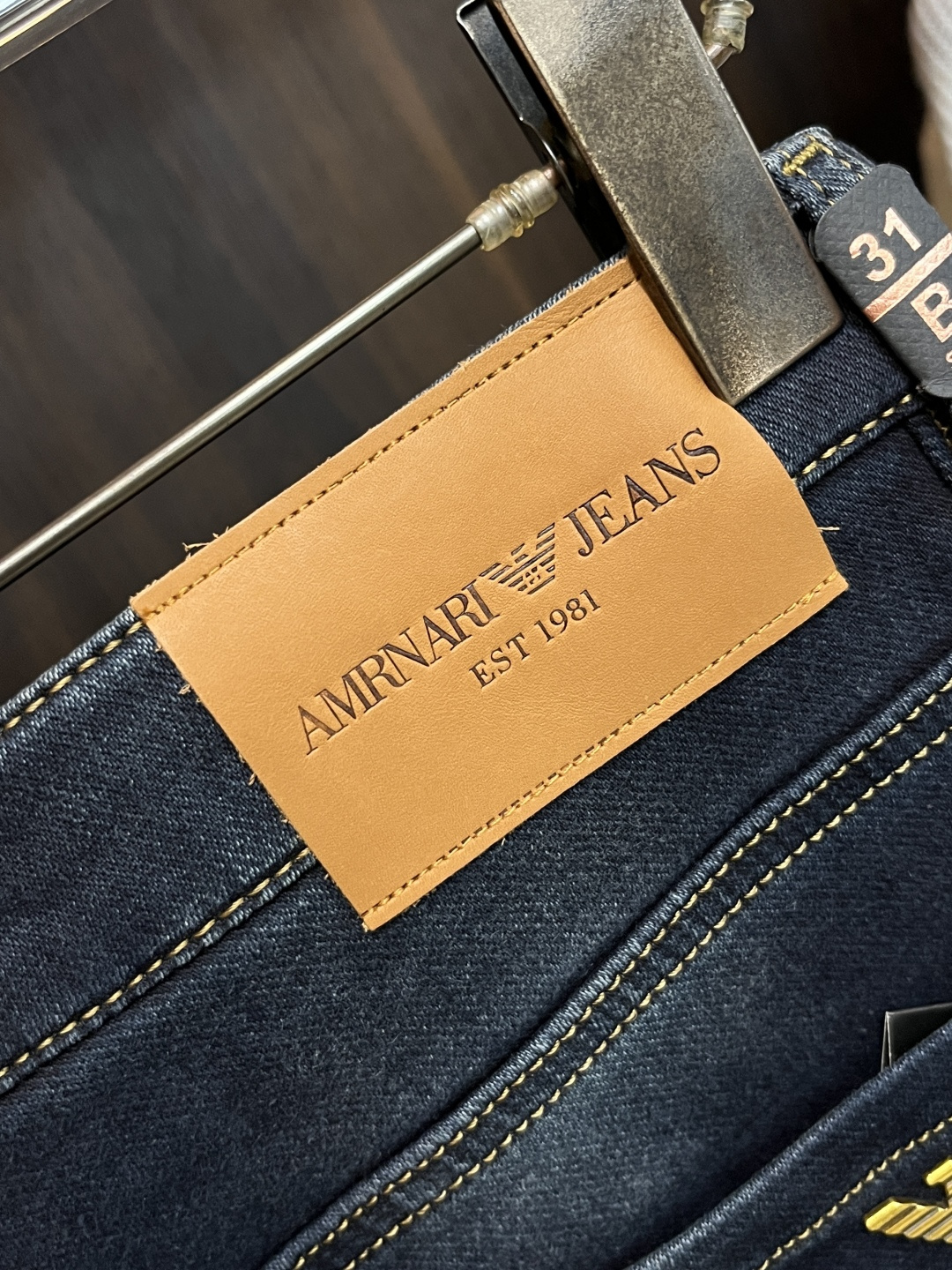 Armani Jeans M