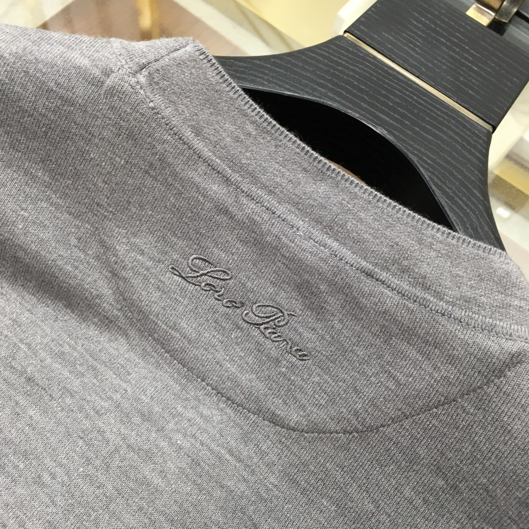 Loro Piana Male Basic Clothing Cashmere Slim Fit L-50